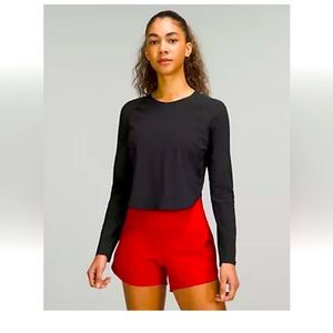 Womens lululemon crewneck running UV protection cropped black size 4